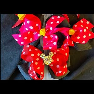 💕 7 Minnie Mouse Girls Clip on Bows 💕